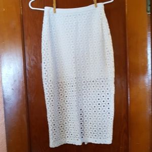 Midi white knitty design skirt